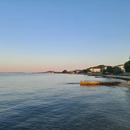 Apartment Cosic Ante Dobropoljana