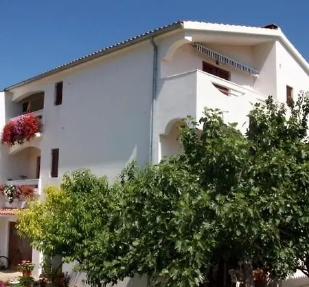 Cosic Ante Apartment *