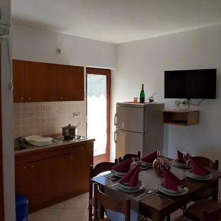 Cosic Ante Apartamento
