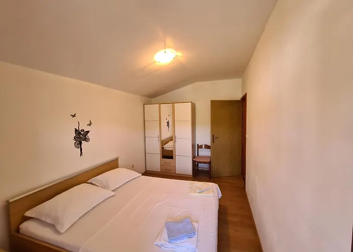 Cosic Ante Apartman Dobropoljana